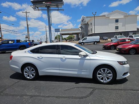 Used 2016 Chevrolet Impala LT w/ Convenience Package FWD image 6