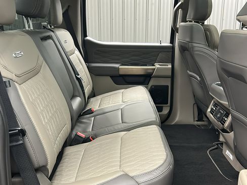 Used 2026 Ford F450 Platinum w/ Platinum Plus Package image 43
