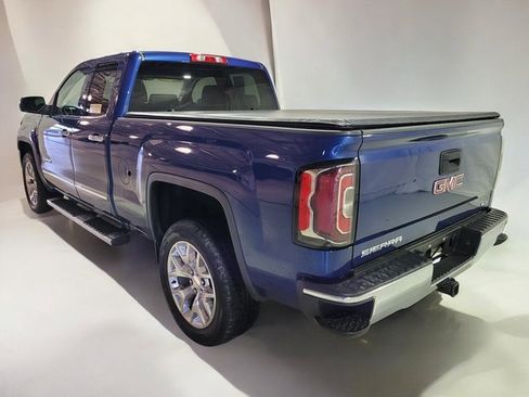 Used 2018 GMC Sierra 1500 SLT w/ SLT Premium Package image 17