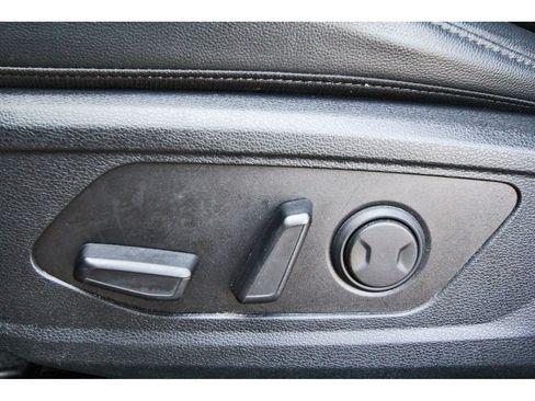 Used 2025 Kia Sportage EX FWD image 25