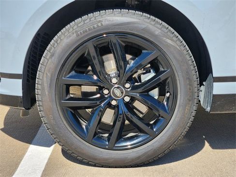 Used 2025 Land Rover Range Rover Velar Dynamic SE image 10