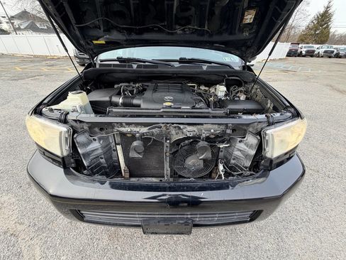 Used 2013 Toyota Sequoia SR5 w/ Premium Pkg image 30