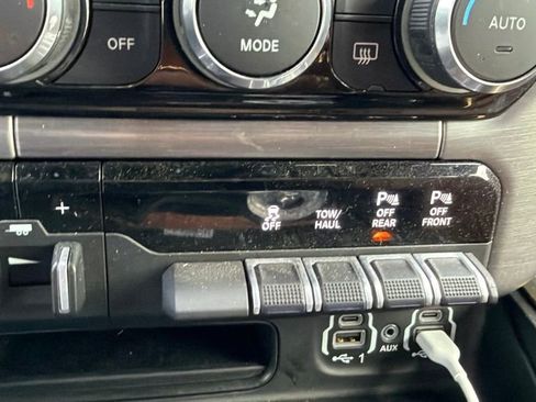 Used 2022 RAM 1500 Limited w/ Body Color Bumper Group image 25