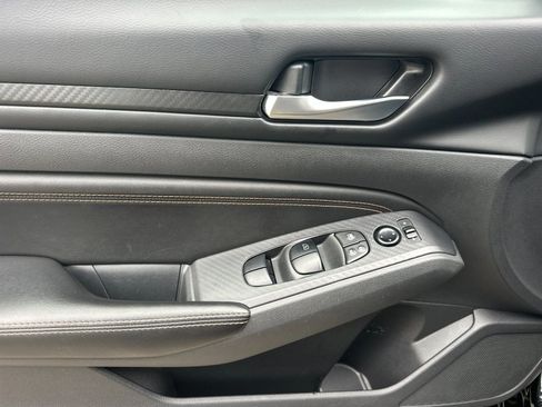 Used 2022 Nissan Altima 2.5 SR image 10