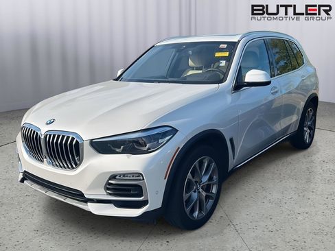 Used 2021 BMW X5 sDrive40i w/ Premium Package image 2