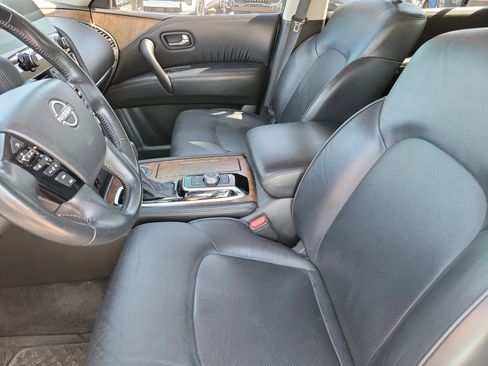 Used 2021 Nissan Armada SL w/ Captain's Chairs Package RWD image 3