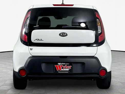 Used 2016 Kia Soul FWD image 5