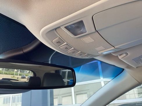 Used 2020 Ford Edge SEL w/ Cold Weather Package FWD image 33