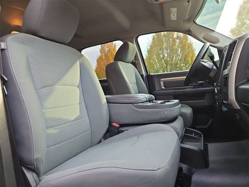 Used 2018 RAM 2500 SLT image 21