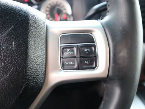 Used 2014 RAM 2500 Laramie w/ Cold Weather Group image 37