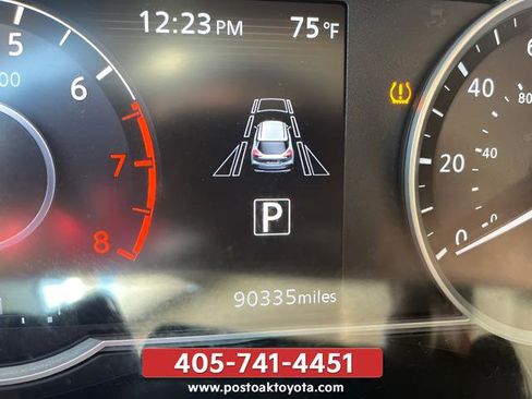 Used 2020 Nissan Kicks SR w/ SR Premium Package FWD image 21