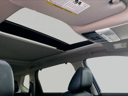 Certified 2023 Nissan Rogue SV w/ SV Premium B Package FWD image 14