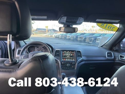 Used 2018 Jeep Grand Cherokee Altitude image 15