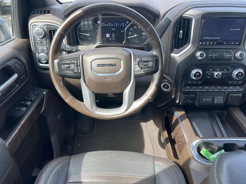 Used 2022 GMC Sierra 3500 Denali w/ Denali Ultimate Package AWD/4WD image 12