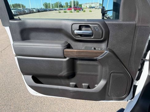 Used 2024 Chevrolet Silverado 3500 LT w/ Convenience Package AWD/4WD image 17