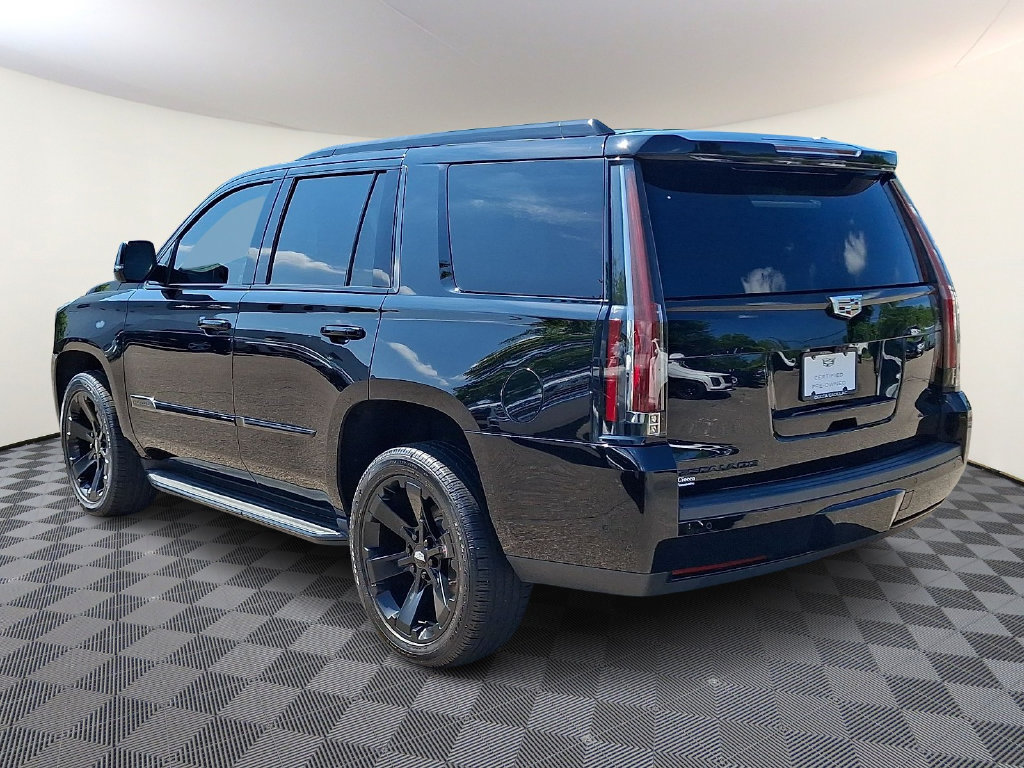 Used 2020 Cadillac Escalade Luxury AWD/4WD image 6