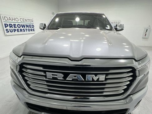 Used 2025 RAM 1500 Laramie AWD/4WD image 3