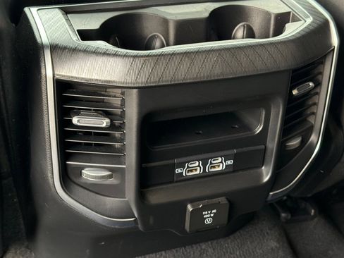 Used 2025 RAM 1500 Big Horn AWD/4WD image 39