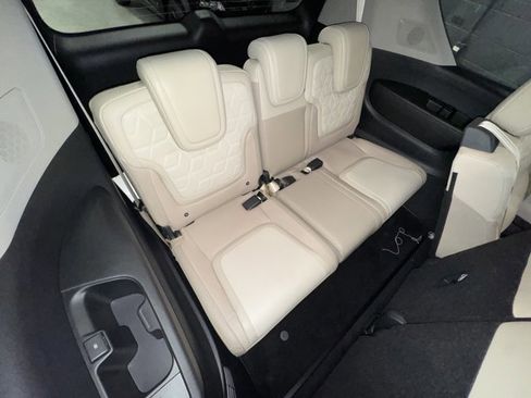 New 2026 Nissan Armada Platinum image 14