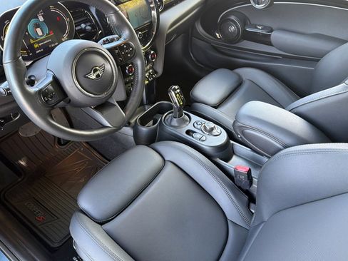 Used 2024 MINI Cooper SE image 11