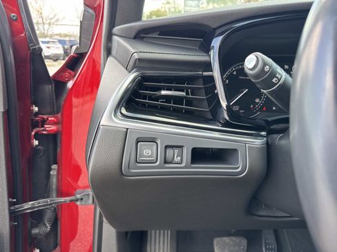 Certified 2023 Cadillac XT6 Luxury image 34