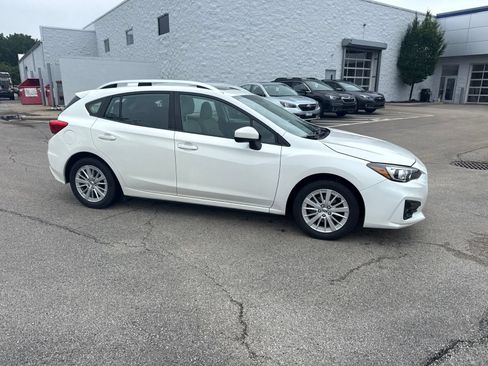 Used 2018 Subaru Impreza 2.0i Premium AWD/4WD image 10