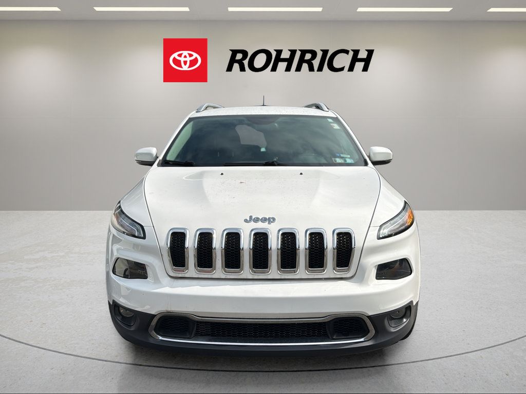 Used 2017 Jeep Cherokee Limited AWD/4WD image 2