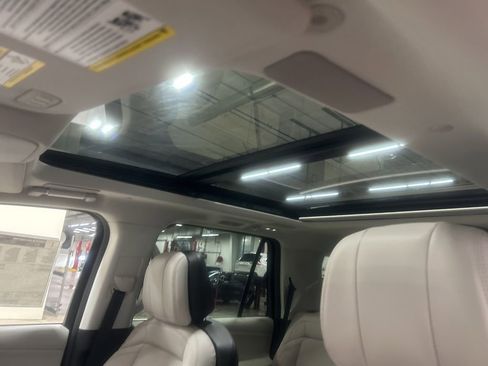 New 2025 Lincoln Navigator Reserve image 28