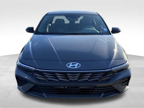 New 2026 Hyundai Elantra SEL Sport image 8