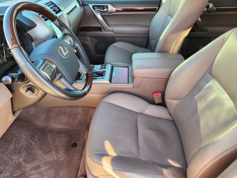 Used 2018 Lexus GX 460 image 14