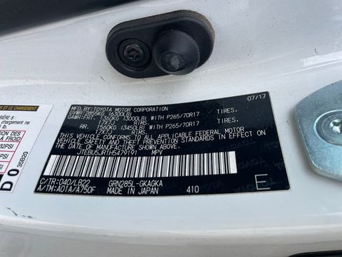 Used 2017 Toyota 4Runner SR5 Premium image 14