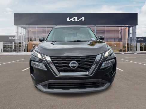 Used 2023 Nissan Rogue SV FWD image 7