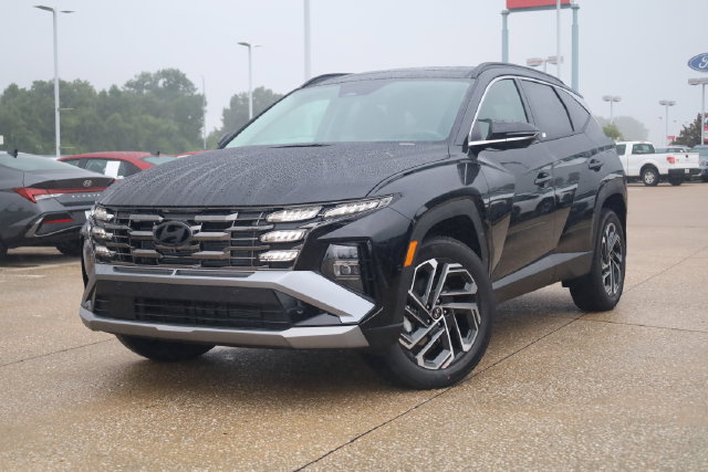 New 2026 Hyundai Tucson Limited AWD/4WD image 2