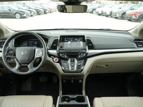 Used 2023 Honda Odyssey Elite image 21