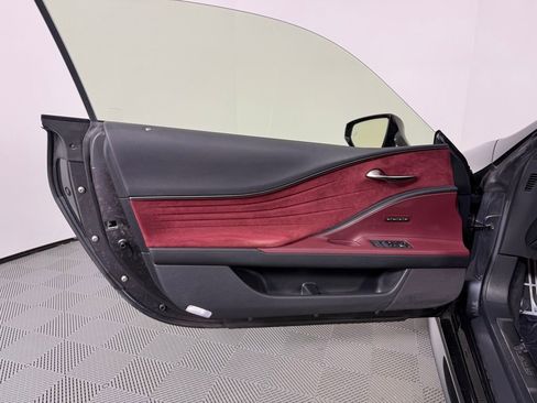 Used 2018 Lexus LC 500 Coupe w/ Touring Package image 18