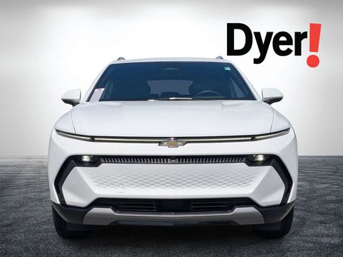 Certified 2025 Chevrolet Equinox EV LT w/ Convenience Package image 9