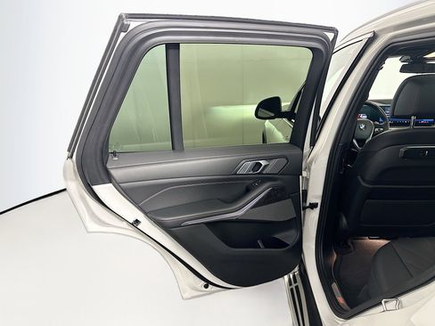 Used 2024 BMW X5 sDrive40i RWD image 28