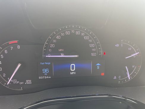 Used 2017 Cadillac XT5 Luxury w/ Driver Awareness Package image 15