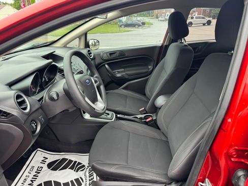 Used 2019 Ford Fiesta SE FWD image 19