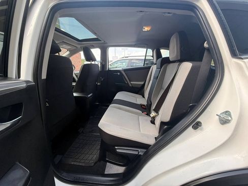 Used 2018 Toyota RAV4 XLE w/ Convenience Package AWD/4WD image 16