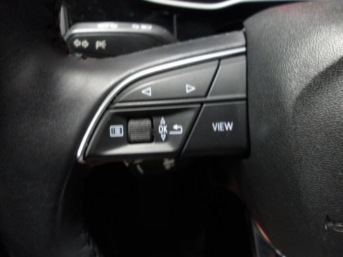 Used 2019 Audi Q3 2.0T Premium image 18