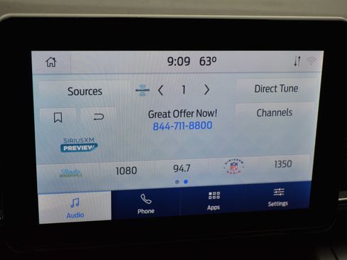 Used 2020 Ford Explorer XLT w/ Equipment Group 202A AWD/4WD image 30