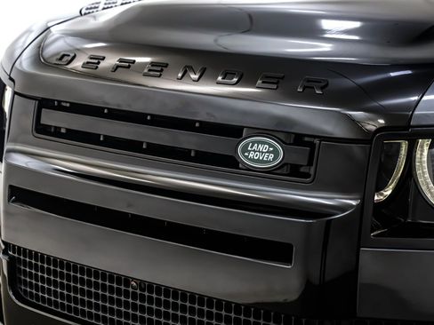 Used 2024 Land Rover Defender 110 X image 13
