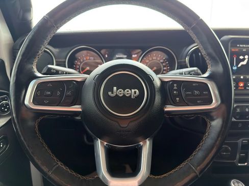 Used 2021 Jeep Gladiator Overland AWD/4WD image 15