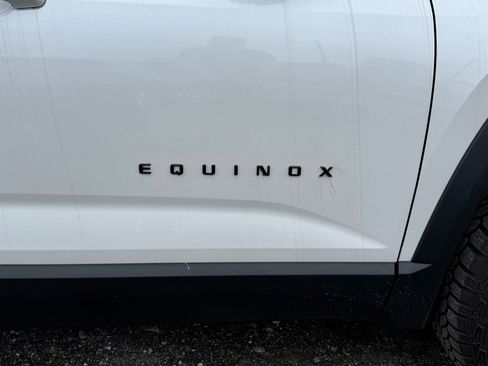 New 2025 Chevrolet Equinox ACTIV w/ Safety and Technology Package image 12