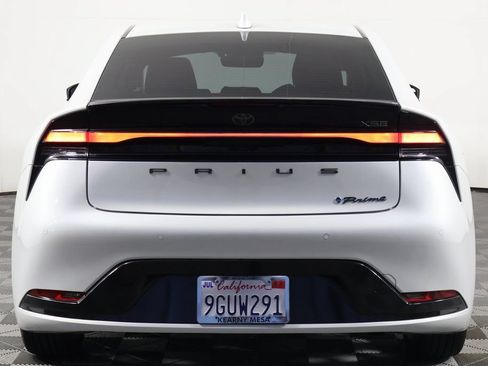 Used 2023 Toyota Prius Prime FWD image 5