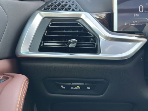 New 2026 BMW X5 sDrive40i w/ Climate Comfort Package image 27