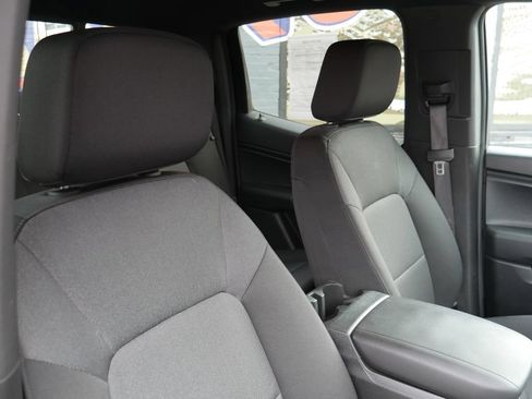 Used 2024 Chevrolet Colorado Trail Boss w/ LPO, Dark Essentials Package AWD/4WD image 7