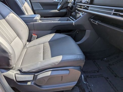 Used 2025 Hyundai Santa Fe SEL FWD image 32