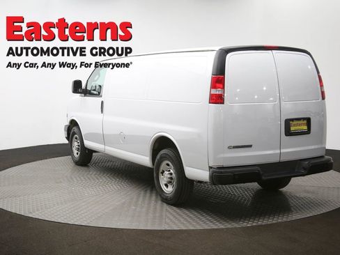 Used 2018 Chevrolet Express 2500 w/ Driver Convenience Package RWD image 64